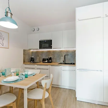 Apartment Sloneczna Przystan - Dwupoziomowe Sobieszewo
