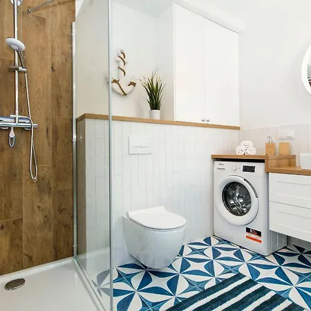 Apartment Sloneczna Przystan - Dwupoziomowe Sobieszewo