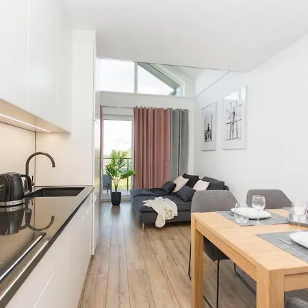 Apartment Sloneczna Przystan - Dwupoziomowe Sobieszewo