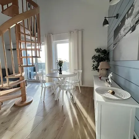 Apartment Sloneczna Przystan - Dwupoziomowe Sobieszewo