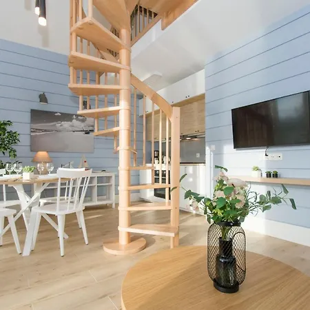 Apartment Sloneczna Przystan - Dwupoziomowe Sobieszewo